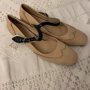 Womens Oxford Style Pumps NWOT FINAL MARKDOWN